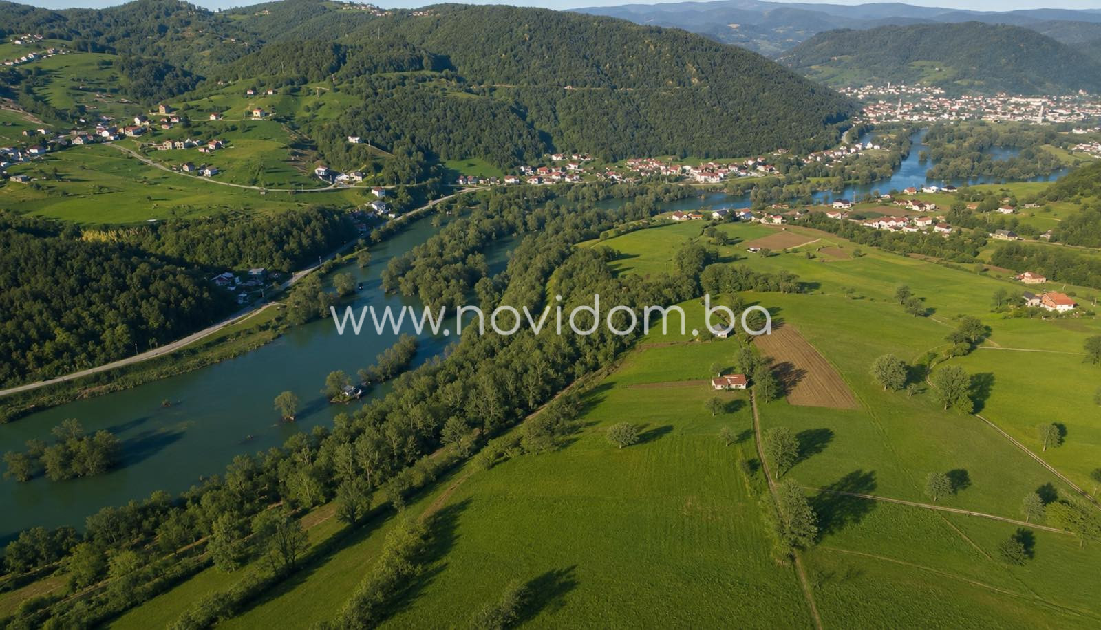 PRODAJE SE - Parcela s pogledom na Unu - Manda - BOS.OTOKA