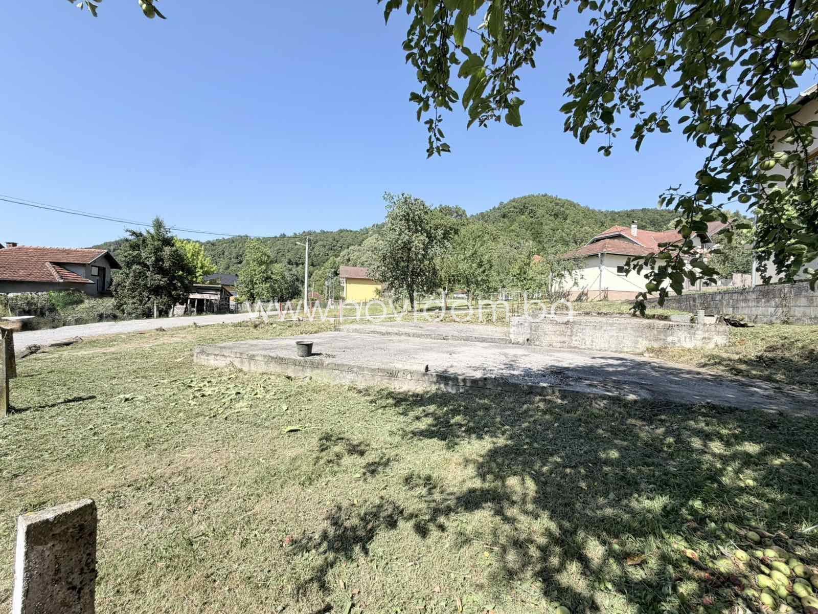 PRODAJE SE - Plac - Zemljište sa coknom - Egeljići - Halkići - BOS.KRUPA